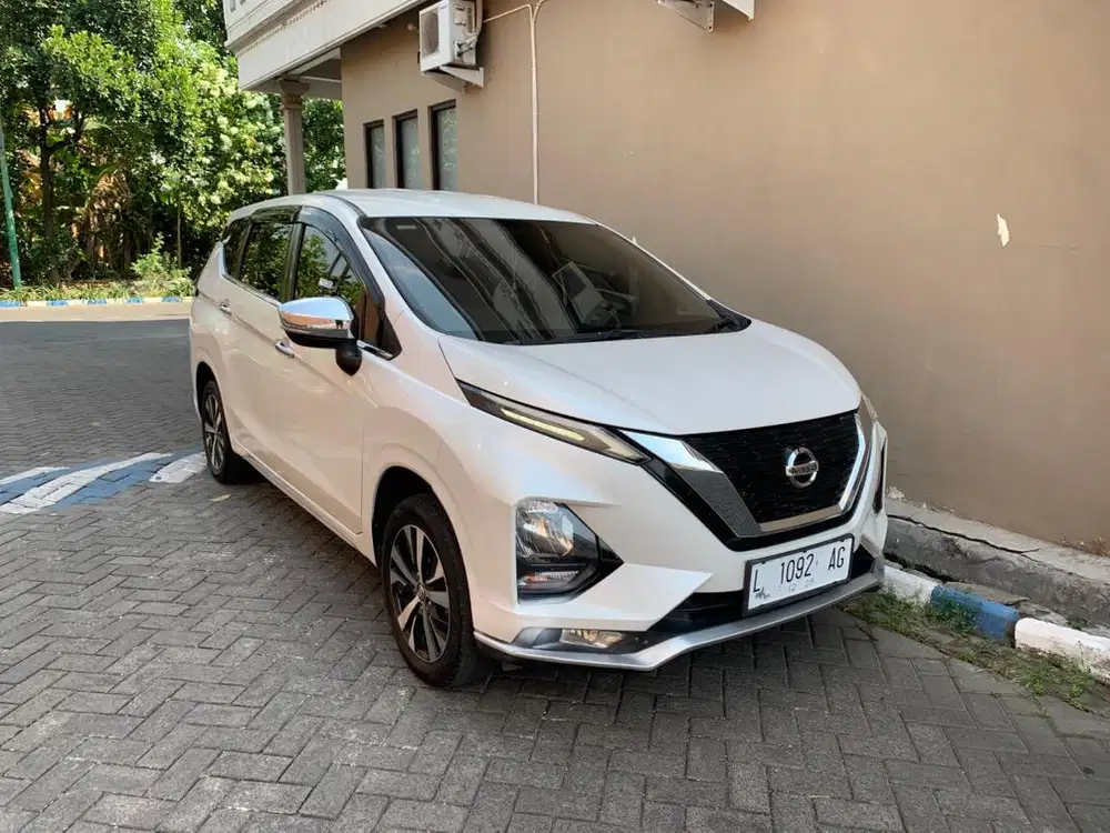 Livina VL matic 2019 pajak hidup siap pakai !