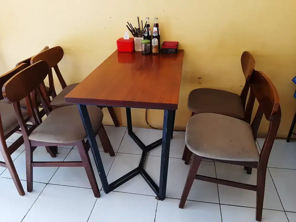 Meja makan 1 set