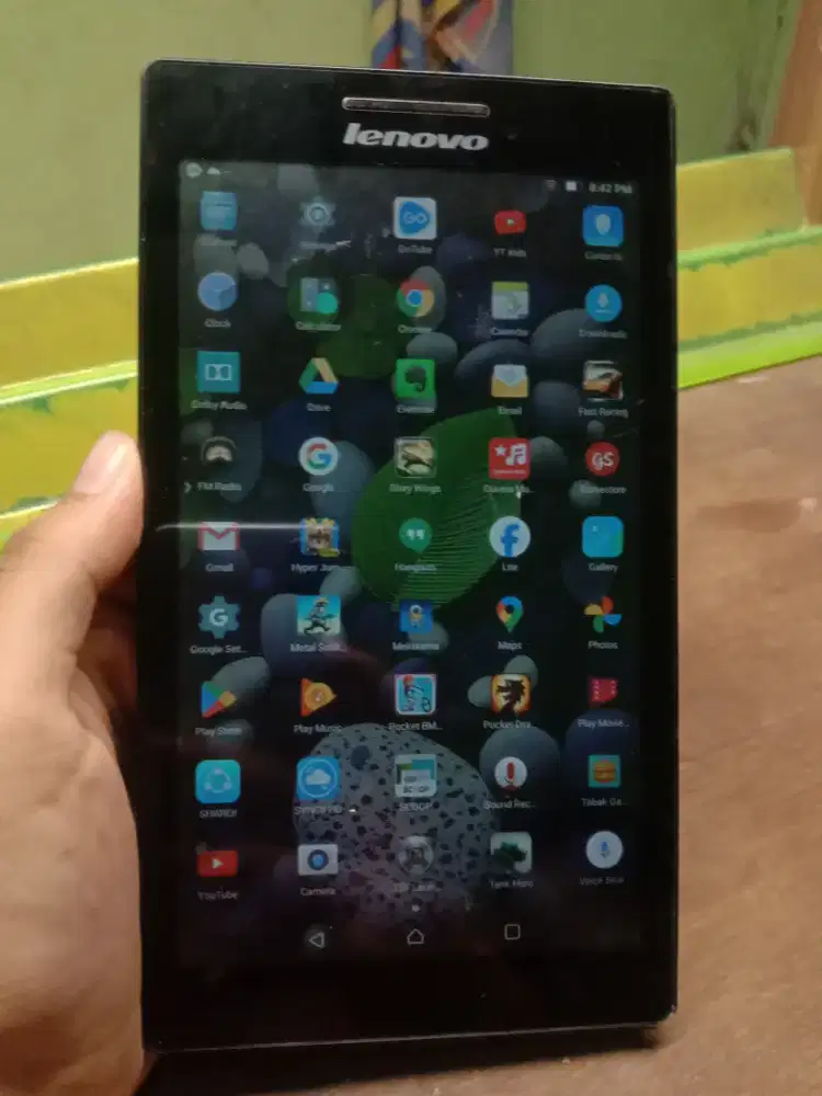 Tab lenovo ram 1.8 ada garis di layar