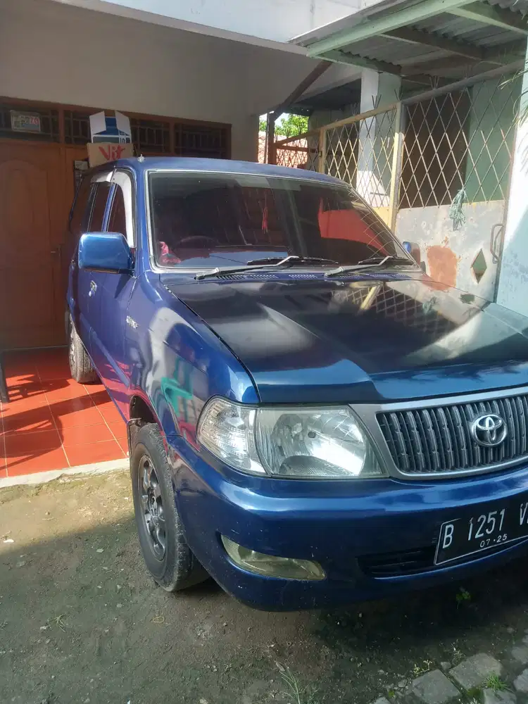 Toyota Kijang 2004 Bensin