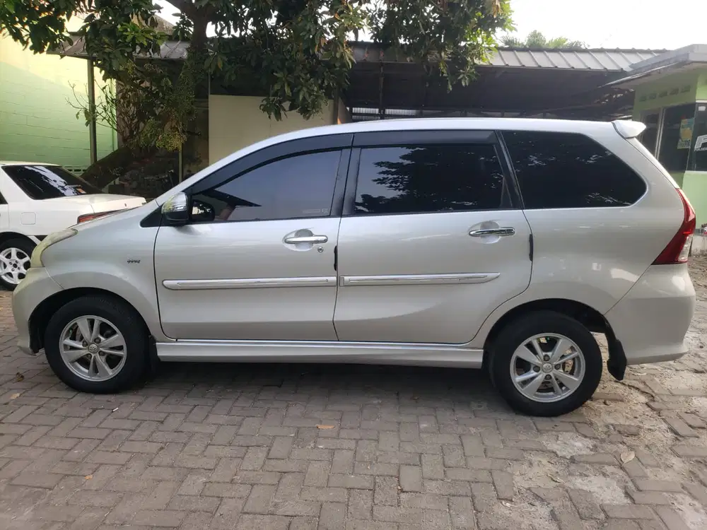 Toyota Avanza 2012 Bensin