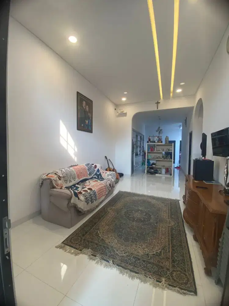 DIJUAL Rumah baru renov, kondisi bagus di Citra Gran Cibubur