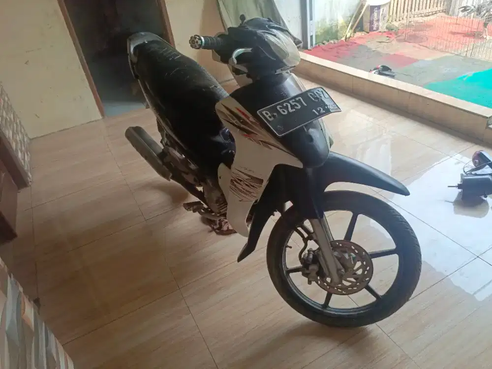 Suzuki Shogun icon 125 cc
