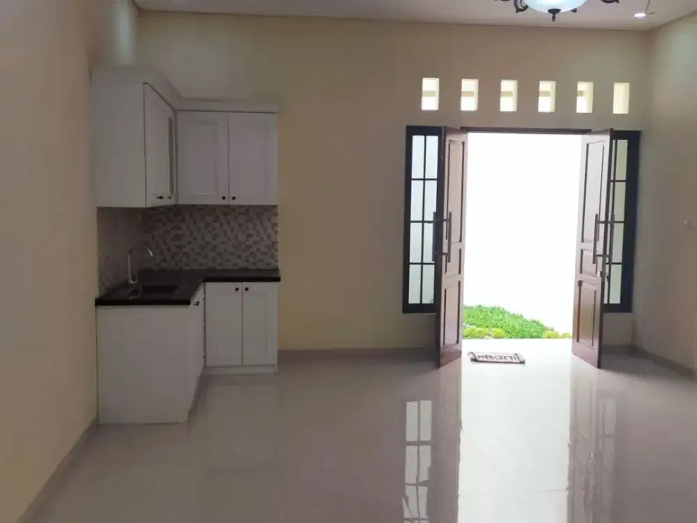 A68 Jual Rumah Baru American Classic Bagus di Kemanggisan