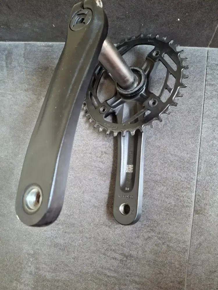 For Sale Crankset Sepeda