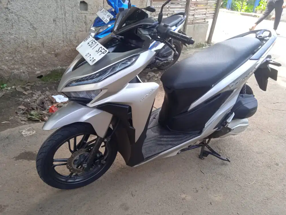 HONDA VARIO 150 KEYLES 2018 MESIN OK