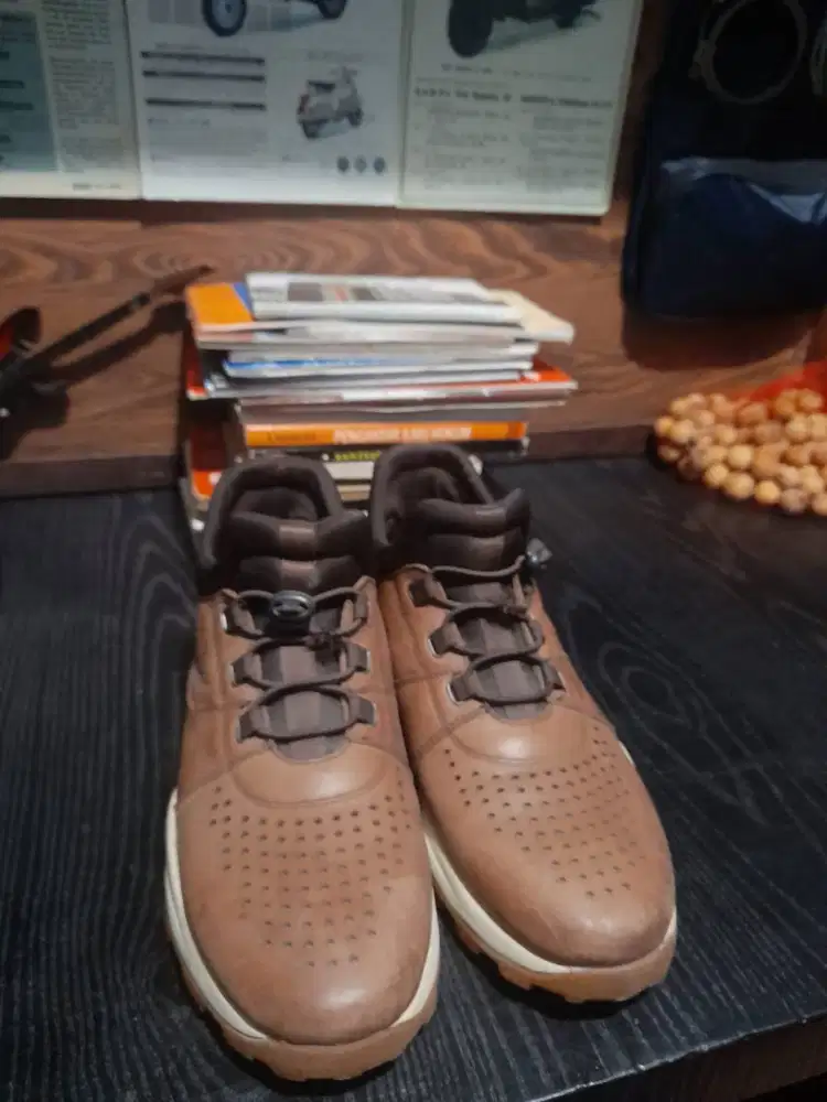Sepatu Kickers size 44