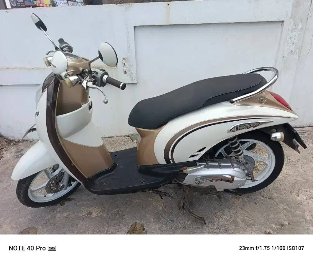 Jual beli scoopy th 2010 seberang warung mas bro hairi motor s adam