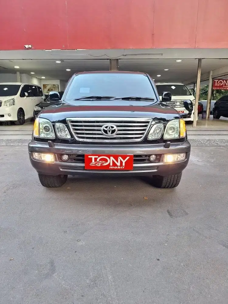 Toyota LC Cygnus 4.7L AT Sunroof 2004 Hitam