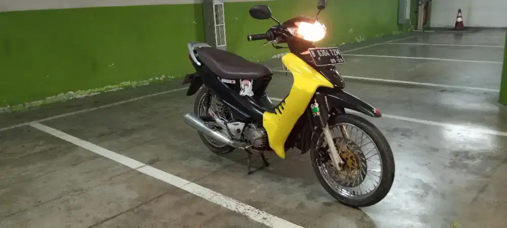 Shock depan fino injeksi, bonus shock blkg kyb