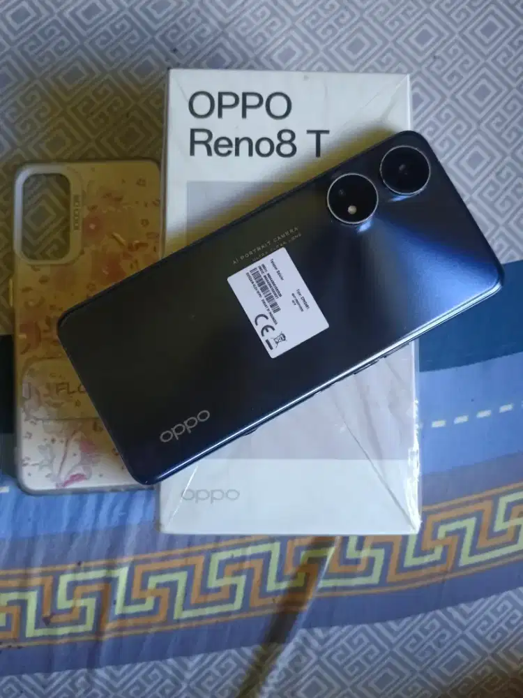 Jual Oppo Reno 8t 4g ram8/256 kondisi masih bagus
Besel nya agak kusem
