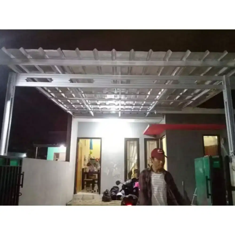 Kanopi baja ringan