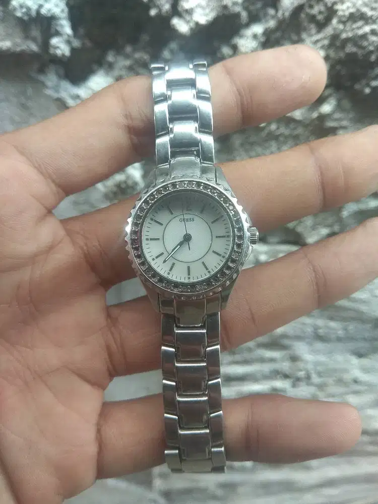 ORIGINAL GUESS LADIES WATCH