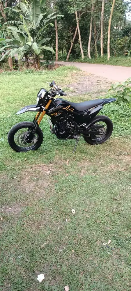 KLX 230 SM SE tahun 2022 Lom km 5ribuan