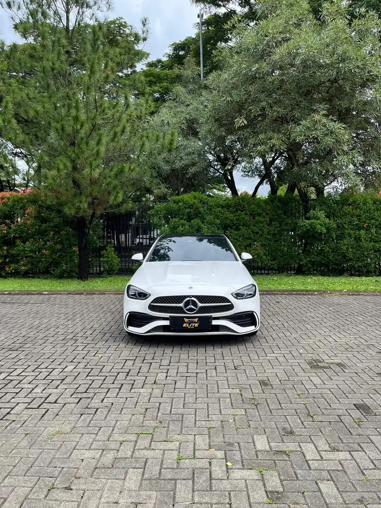 Mercedes-Benz C300 2022 Bensin