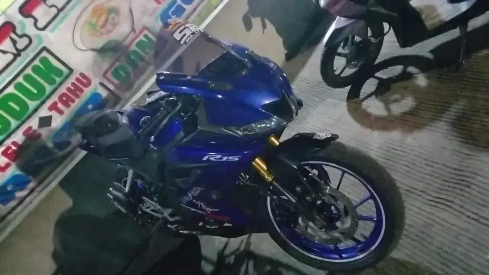 Jual R15 V3 tahun 2018