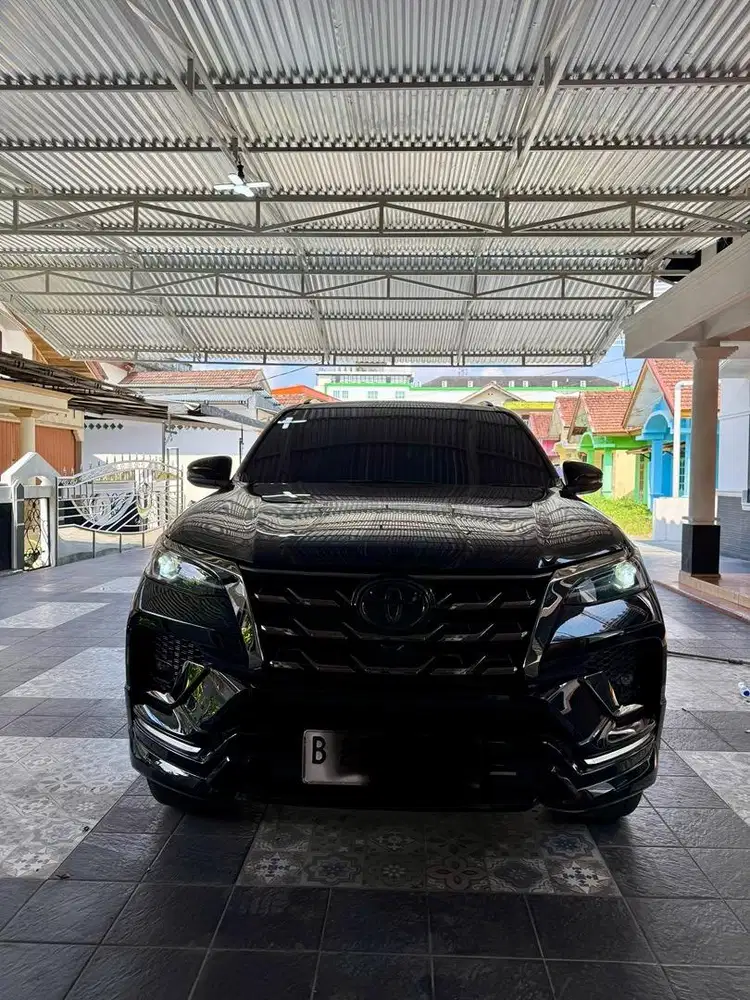 Toyota Fortuner GR 2.8 (2022)