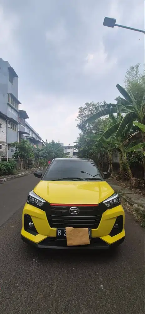 Jual Daihatsu Rocky 2021 Low KM terawat Bengkel Resmi