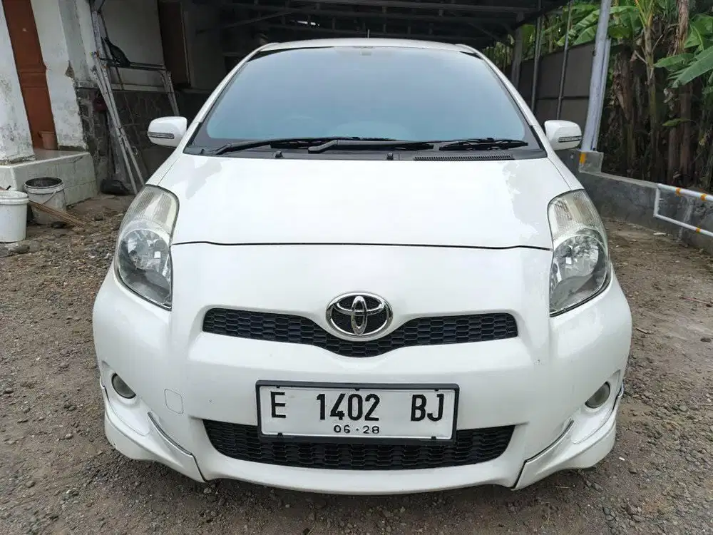 Yaris E manual 2013 KM 80rb