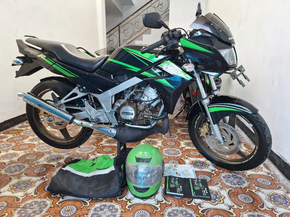 Ninja R limited edition 2015 low KM