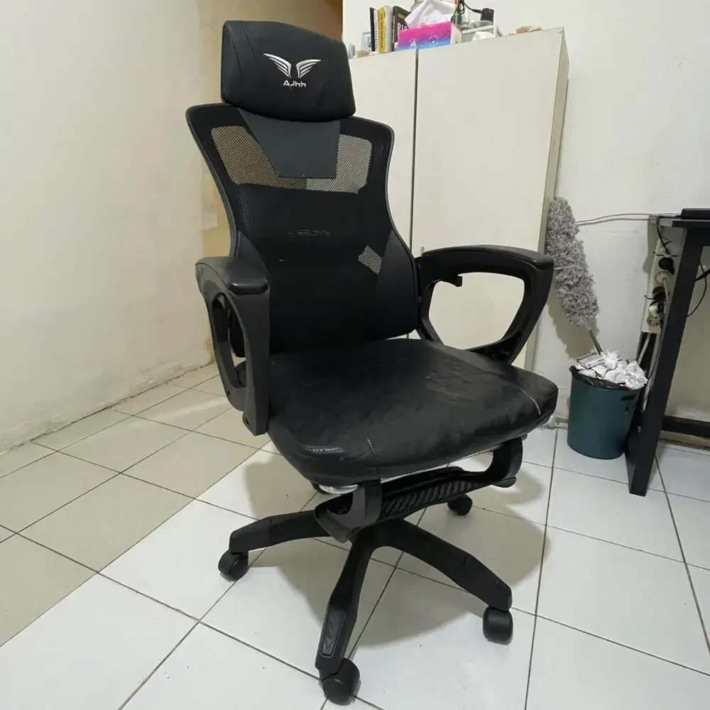 Kursi gaming Second