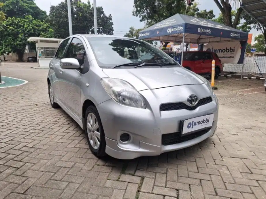 LOW DP Toyota Yaris 1.5 E Bensin-MT 2012 KKV