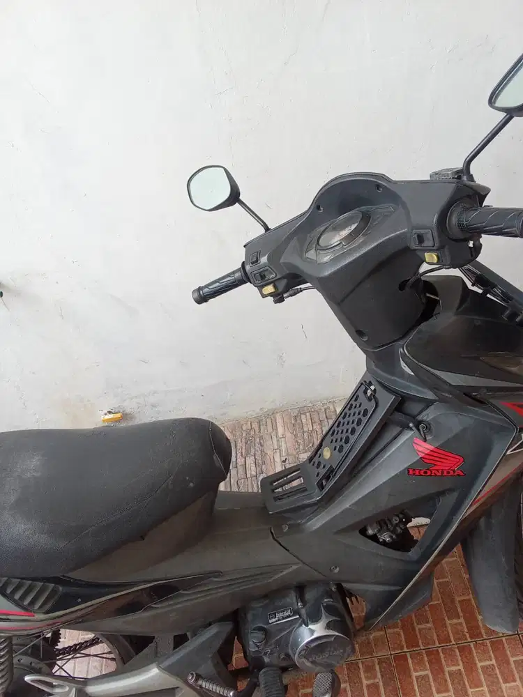 Jual Honda Revo 2008