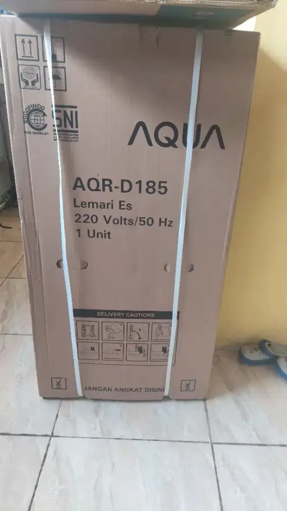 Kulkas aqua , masih segel