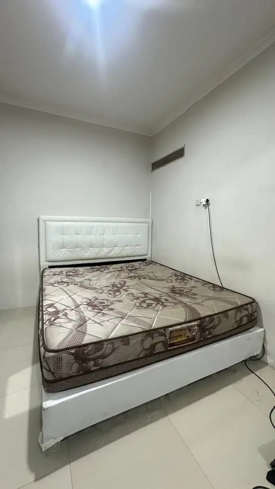 Dijual kasur ukuran 180x200 dan divan