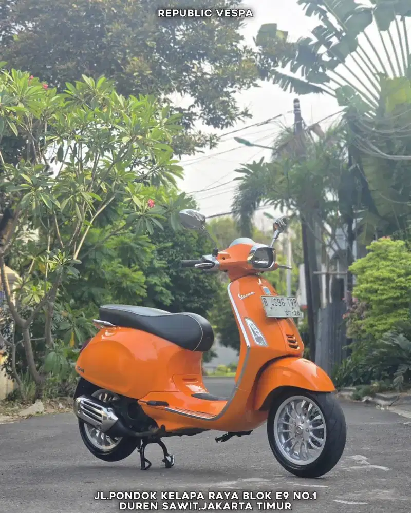 DIJUAL CEPAT PIAGGIO VESPA SPRINT 150 IGET ABS TH 2018 WARNA ORANGE