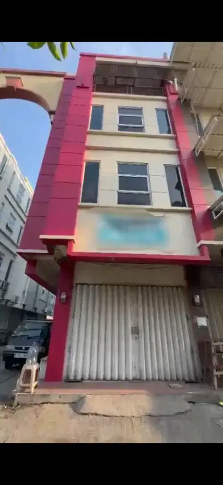 Di Sewakan Ruko 5 Lantai Hoek