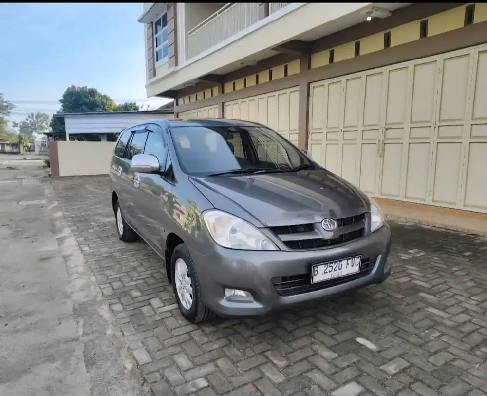 Dijual Innova E 2008