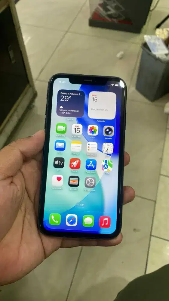 iPhone 11 64 GB x ibox iremoval