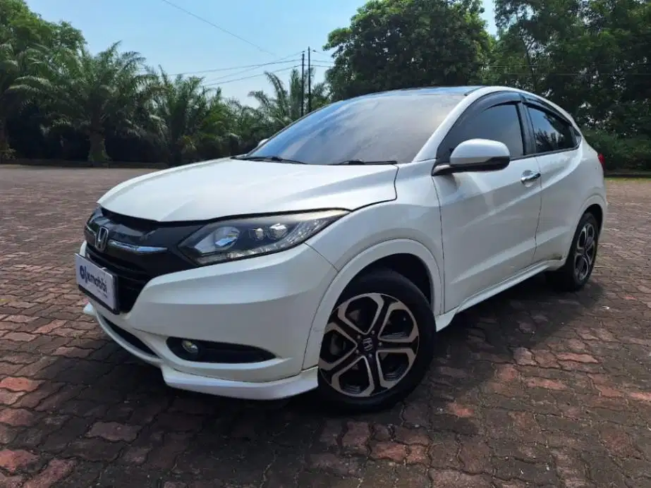 DP RENDAH HONDA HR-V 1.8 RS BENSIN AT 2018 KTHT