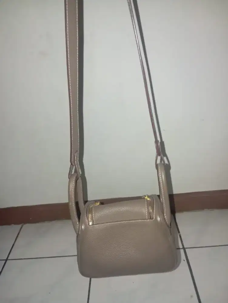 Dijual tas kulit asli.harga nego