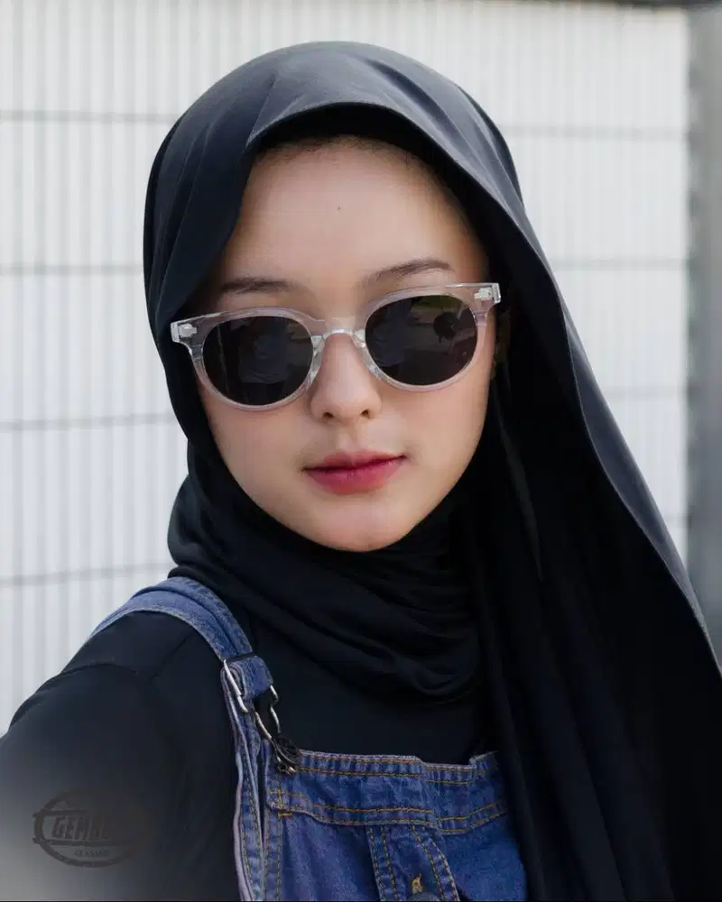 Gembull Umy - Kacamata Hitam Oval Trendy dan Elegan - Ciha 01