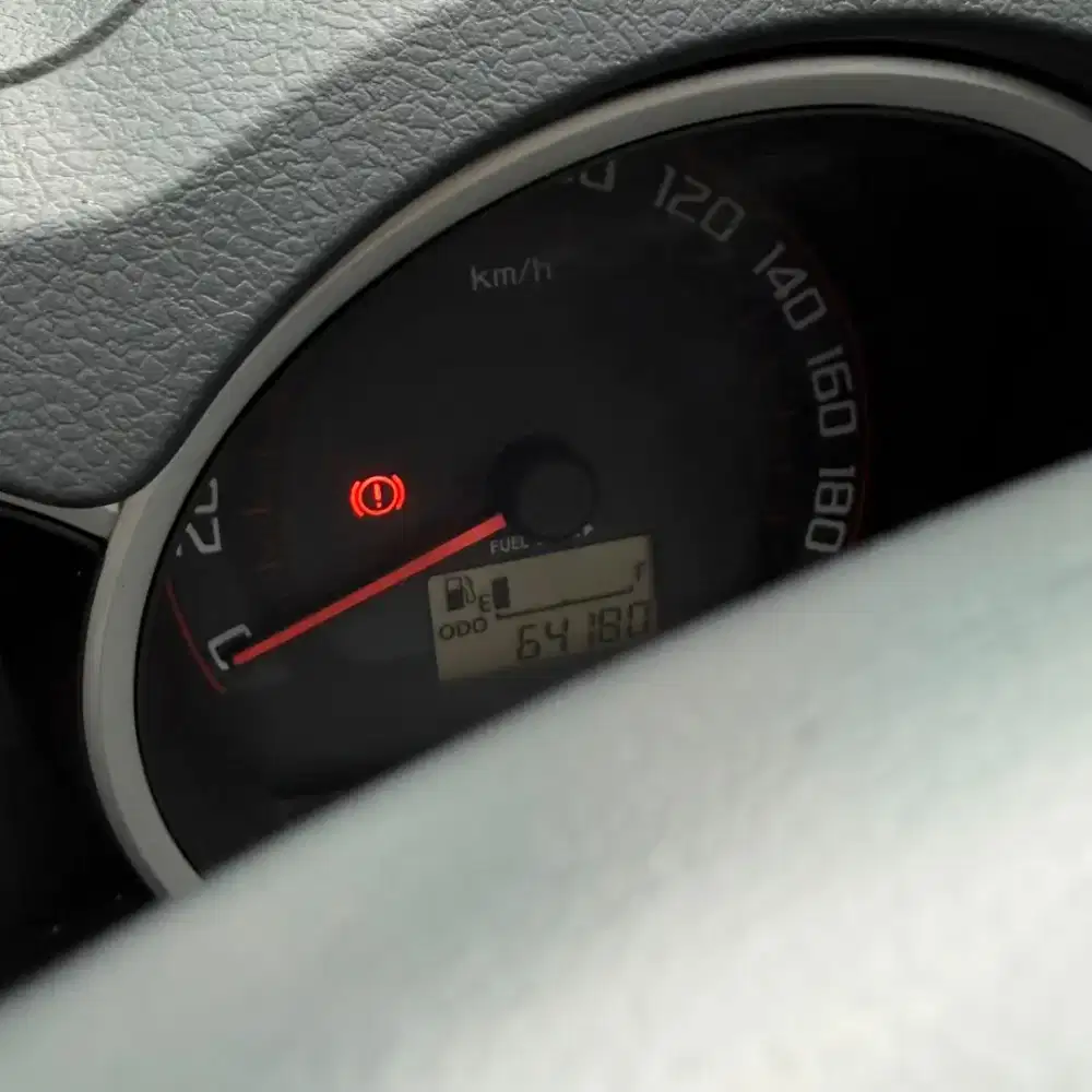 Toyota Rush Manual 2015 Putih