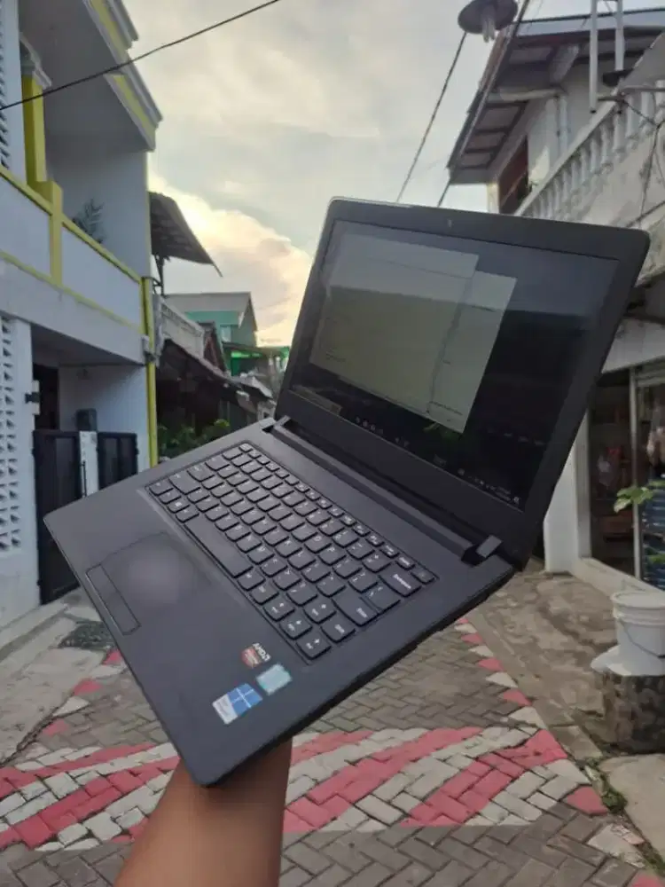D jual Lenovo Ideapad 110 141SK mulus siap pake