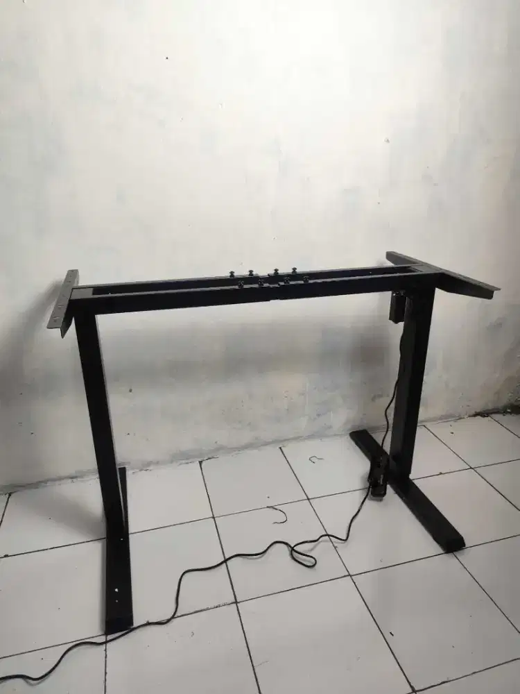 Meja gaming kerja elektrik adjustable