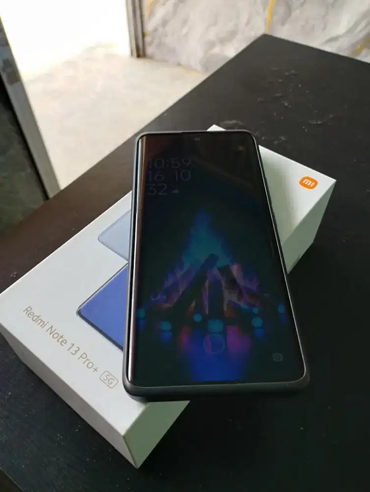 Redmi note 13 pro plus 5g hitam