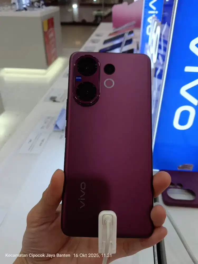 VIVO V60 Zeiss Telephoto
