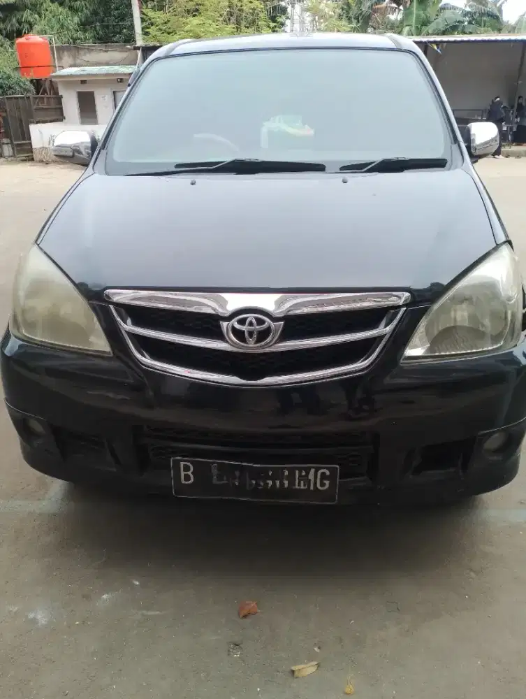 Avanza G matic 2011
