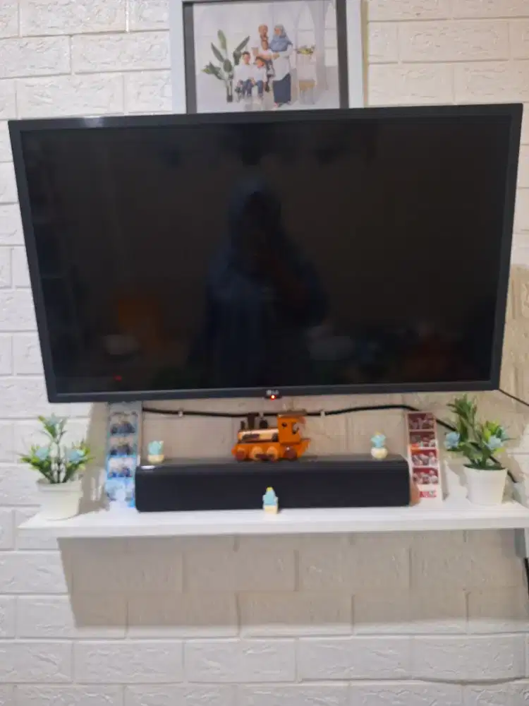 TV merk LG 32 inch (SMART TV)