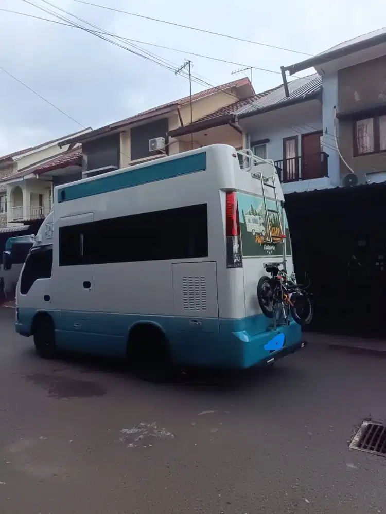 Campervan basic Isuzu Elf NKR 55