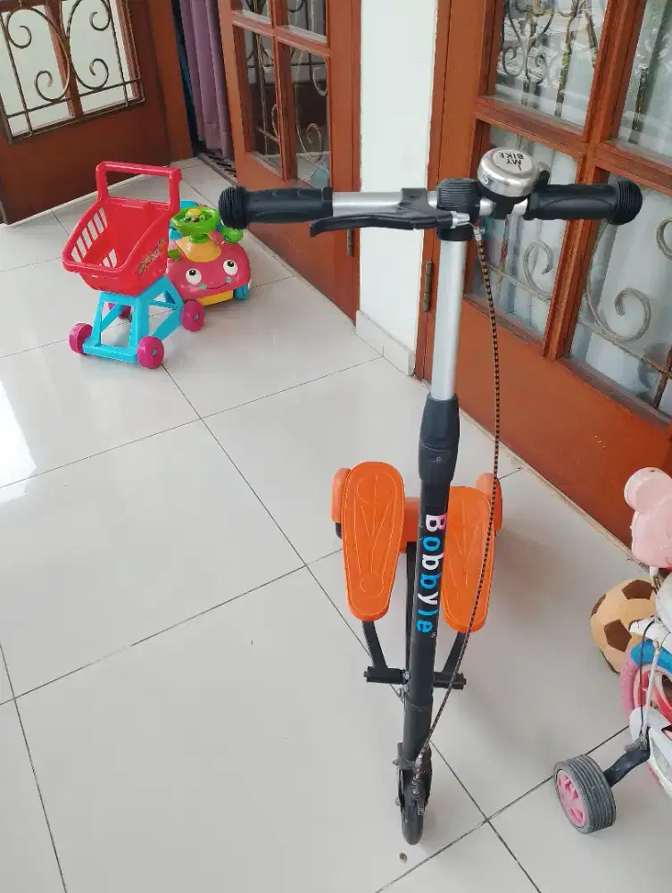 Skuter pedal bekas