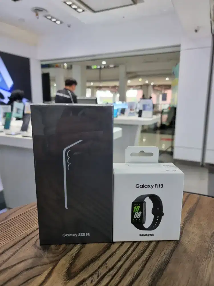 SAMSUNG GALAXY S25FE 8/256 FREE FIT 3 TERBATAS GARANSI RESMI