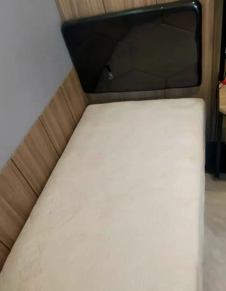 Ranjang kasur spring bed premium 100x200 KAIOO baru lengkap sisa hotel