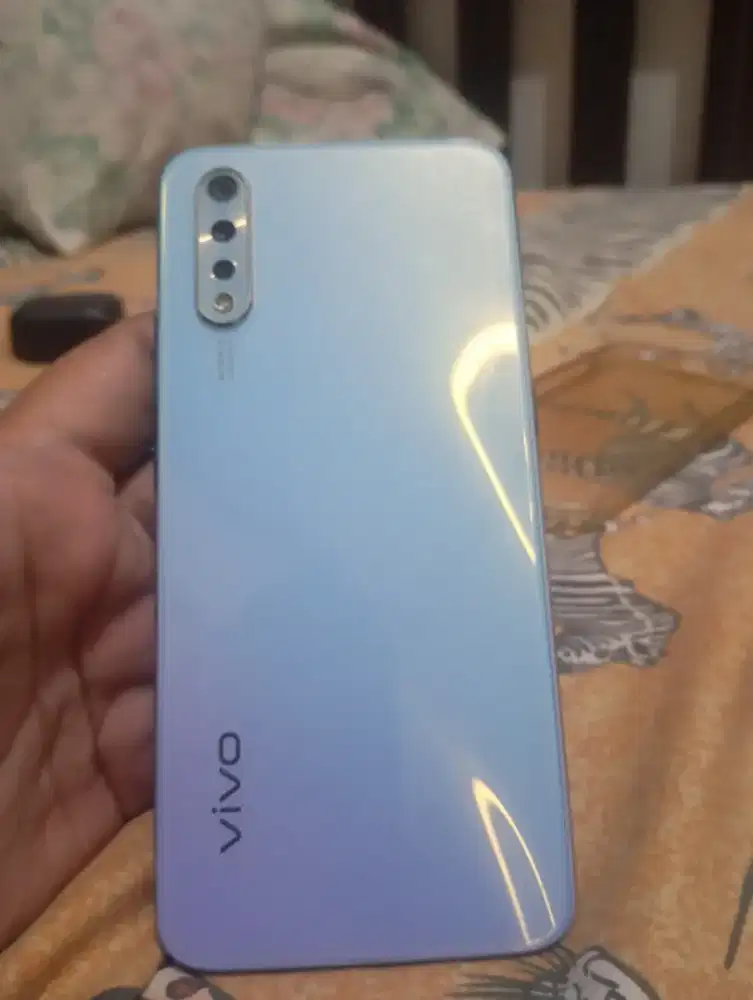 Vivo S1 (1907)  ram 4+1/128gb mulus ori amoled no minus