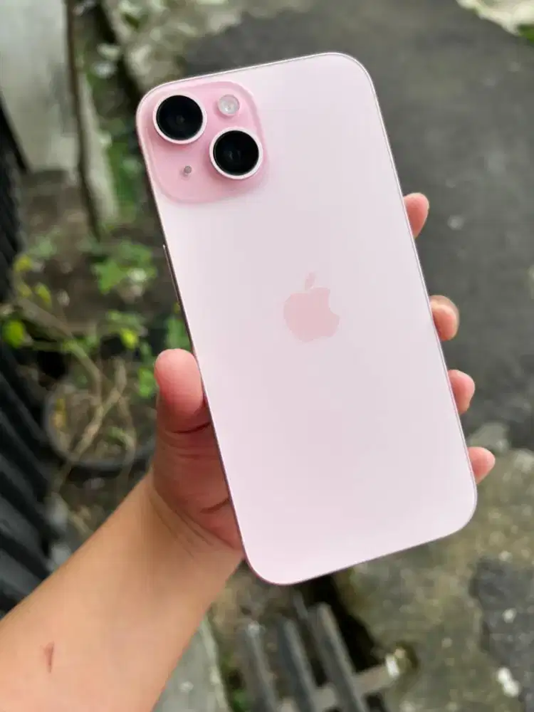 iphone 15 garansi Resmi iBox