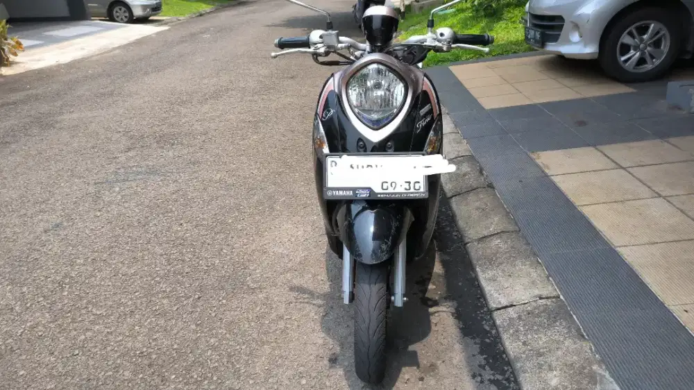 Mau jual Yamaha Fino hitam tahun 2021 mulus pajak baru + plat panjang
